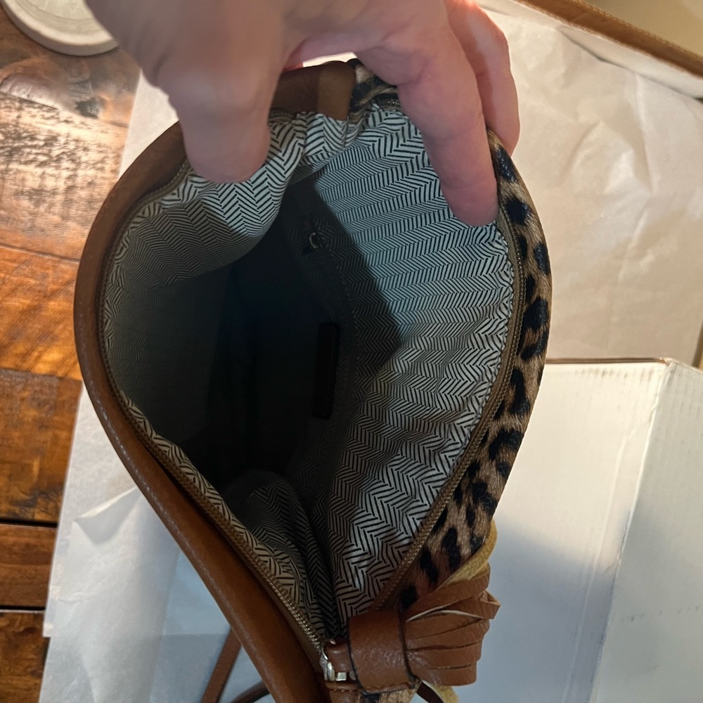 Small fold over clutch bag - Picture 4 of 7